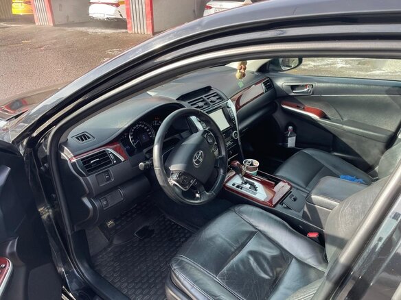2011 Toyota Camry VII (XV50), чёрный, 1350000 рублей - вид 6