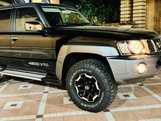 2022 Nissan Patrol V (Y61) Рестайлинг, чёрный, 9000000 рублей, вид 5