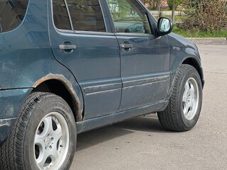 1999 Mercedes-Benz M-Класс 320 I (W163), зелёный, 450000 рублей, вид 4