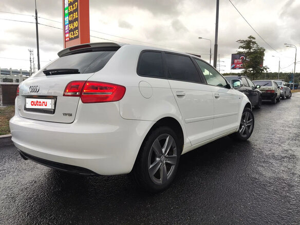 2012 Audi A3 II (8P) Рестайлинг 2, белый, 1100000 рублей - вид 1