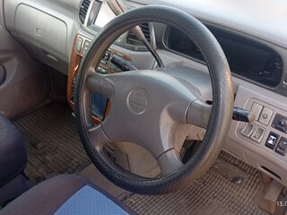 2000 Nissan Liberty, белый, 220000 рублей, вид 2