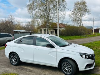 2019 Lada (ВАЗ) Vesta I, белый, 880000 рублей, вид 2