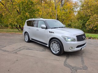 2011 Infiniti QX56 II, серебристый, 2000000 рублей, вид 3