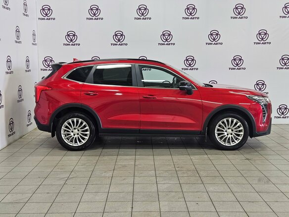 2024 Haval Jolion I Рестайлинг, красный, 1975000 рублей - вид 3