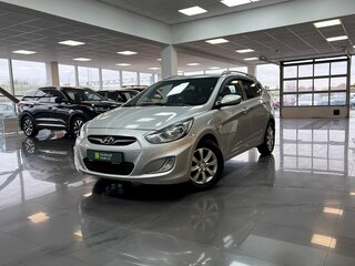 2012 Hyundai Solaris I, серебристый, 670000 рублей, вид 1