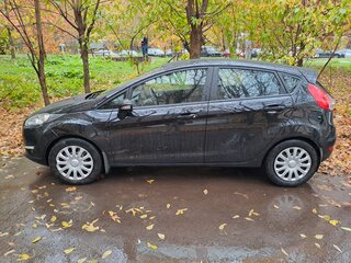 2016 Ford Fiesta Mk6 Рестайлинг, чёрный, 950000 рублей, вид 2