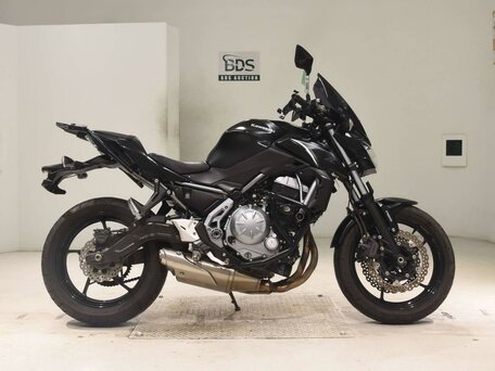 2018 Kawasaki Z 650, чёрный, 677000 рублей, вид 2