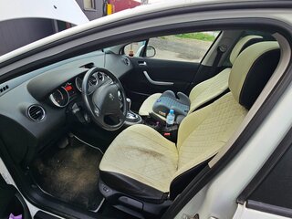 2011 Peugeot 308 I Рестайлинг, белый, 720000 рублей, вид 4