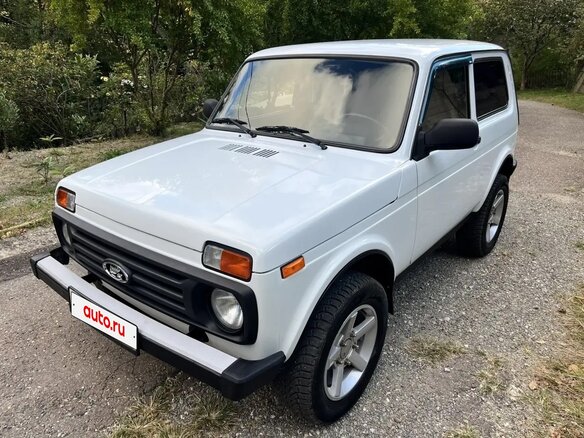 2013 Lada (ВАЗ) 2121 (4x4) I Рестайлинг, белый, 430000 рублей