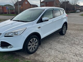 2014 Ford Kuga II, белый, 1030000 рублей, вид 3