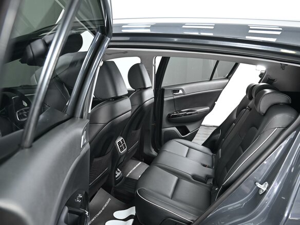 2018 Kia Sportage IV Рестайлинг, серый, 1835000 рублей - вид 16