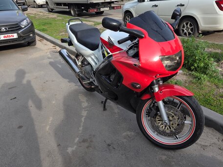 1996 Honda CBR 600F, белый, 300000 рублей, вид 5