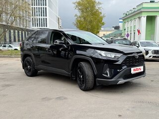 2021 Toyota RAV4 V (XA50), чёрный, 2600000 рублей, вид 2