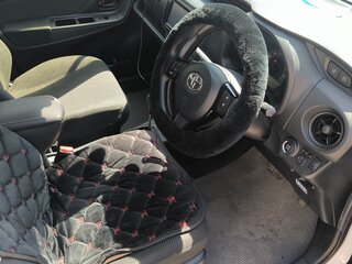 2018 Toyota Vitz III (XP130) Рестайлинг, белый, 850000 рублей, вид 4