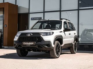 2026 Lada (ВАЗ) Niva Travel I Рестайлинг, серебристый, 1834000 рублей, вид 3