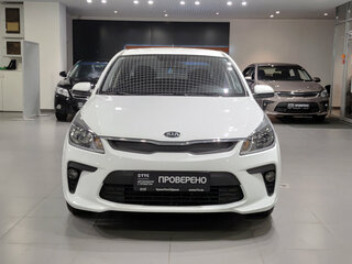 2020 Kia Rio IV, белый, 1545000 рублей, вид 2