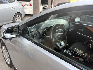 2014 Kia Rio 4-speed III, серебристый, 1150000 рублей, вид 4