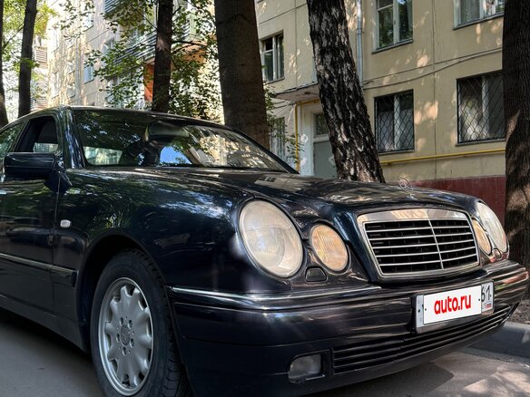 1998 Mercedes-Benz E-Класс 240 II (W210, S210), чёрный, 515000 рублей - вид 8