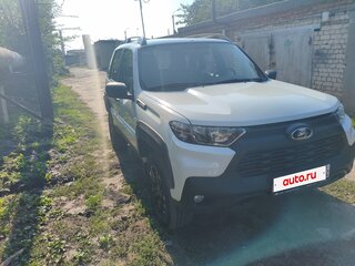 2022 Lada (ВАЗ) Niva Travel I, белый, 920000 рублей, вид 2