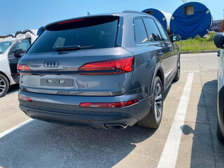 2026 Audi Q7 45 TFSI II (4M) Рестайлинг 2, серый, 8540000 рублей, вид 2
