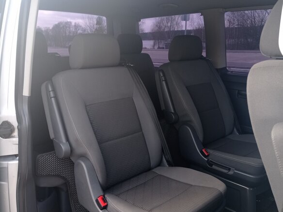2013 Volkswagen Multivan T5 Рестайлинг, серебристый, 2575000 рублей - вид 21