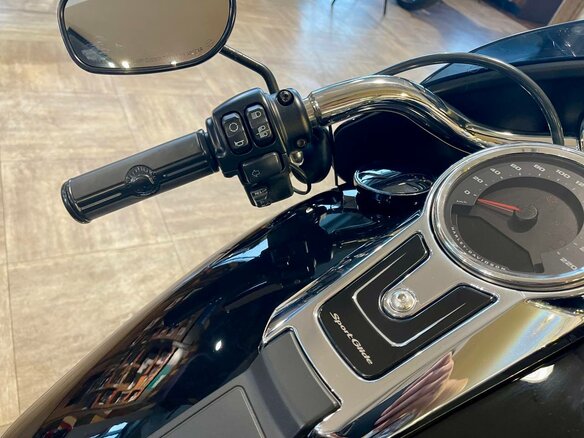 2021 Harley-Davidson Sport Glide, чёрный, 1650000 рублей - вид 18