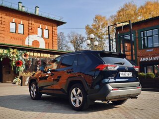2019 Toyota RAV4 V (XA50), синий, 2700000 рублей, вид 5