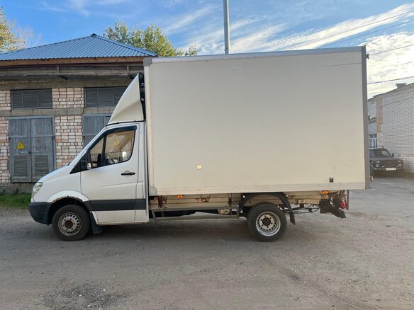 2011 Mercedes-Benz Sprinter, белый, 1630000 рублей - вид 3