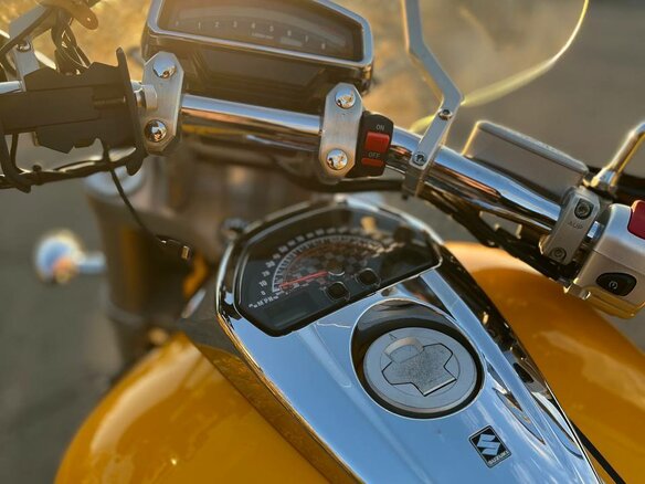 2008 Suzuki Boulevard M109R, жёлтый, 1130000 рублей - вид 3