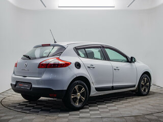 2011 Renault Megane III, белый, 487000 рублей, вид 5