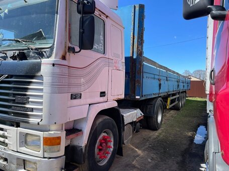 1990 Volvo F-Series, белый, 337714 рублей, вид 3