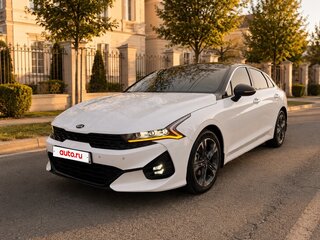 2021 Kia K5 III, белый, 2380000 рублей, вид 2