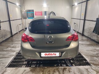 2010 Opel Astra J, серебристый, 450000 рублей, вид 5