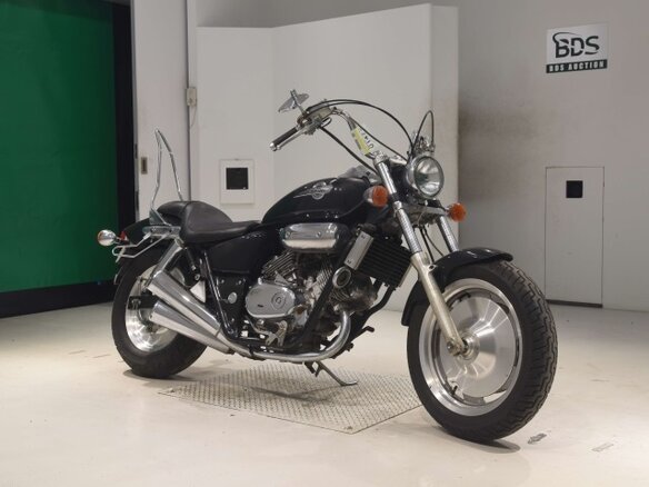 1996 Honda Magna, чёрный, 332000 рублей - вид 1