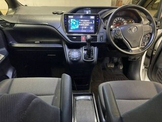 2015 Toyota Noah III (R80), белый, 2300000 рублей, вид 5