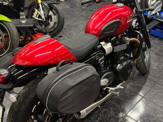 2019 Triumph Street Twin, красный, 700000 рублей, вид 4