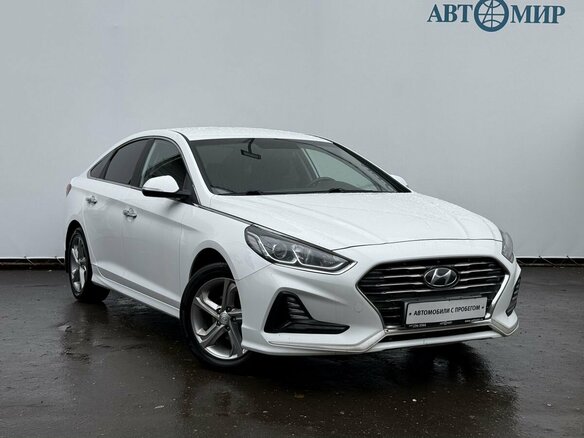 2019 Hyundai Sonata VII (LF) Рестайлинг, белый, 1615000 рублей - вид 2