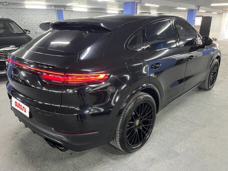 2022 Porsche Cayenne Coupé III, чёрный, 10250000 рублей, вид 5