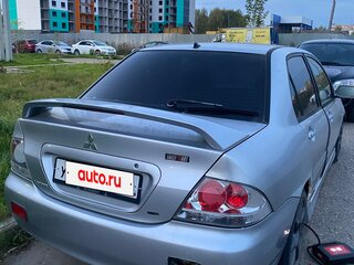2003 Mitsubishi Lancer Cedia IX, серебристый, 210000 рублей, вид 3