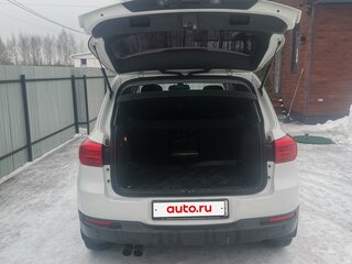 2014 Volkswagen Tiguan I Рестайлинг, белый, 1000000 рублей, вид 4