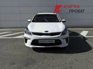 2017 Kia Rio III Рестайлинг, белый, 1490000 рублей, вид 2