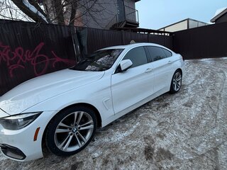 2018 BMW 4 серии Gran Coupe 430i F32/F33/F36 Рестайлинг, белый, 2300000 рублей, вид 4