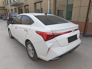2021 Hyundai Verna IV Рестайлинг, белый, 1050000 рублей, вид 5