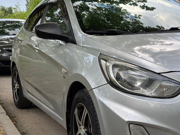 2011 Hyundai Solaris I, серебристый - вид 4