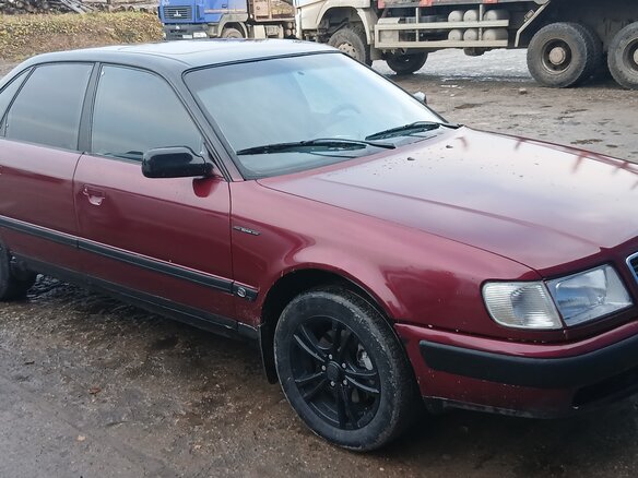 1991 Audi 100 IV (C4), красный, 300000 рублей - вид 1
