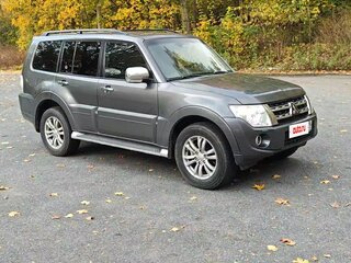 2011 Mitsubishi Pajero IV Рестайлинг 1, серый, 2400000 рублей, вид 4