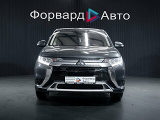 2018 Mitsubishi Outlander III Рестайлинг 3, серый, 1899000 рублей, вид 2