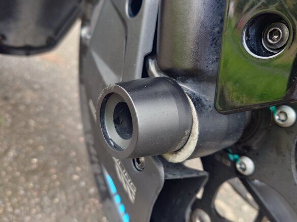 2025 CFMoto 675SR-R, чёрный, 700000 рублей - вид 12