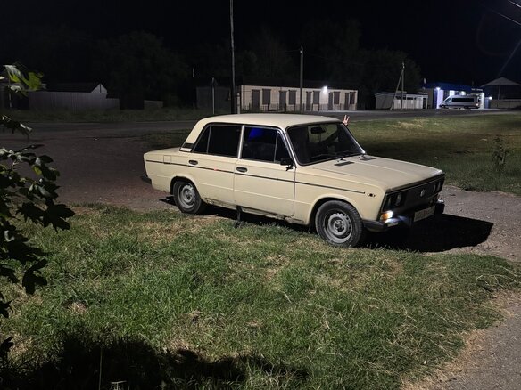 1992 Lada (ВАЗ) 2106 4-speed, бежевый, 100000 рублей - вид 1