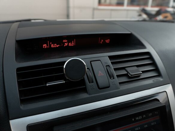 2010 Mazda 6 II (GH) Рестайлинг, белый, 999000 рублей - вид 16